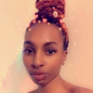 Meet your Posher, Tiara